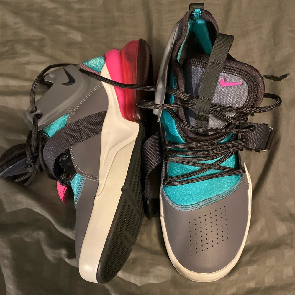 Nike shoes